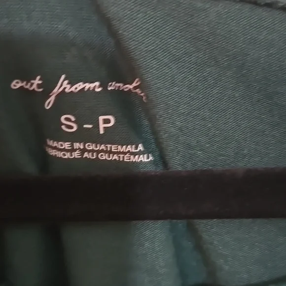 UO Out From Under Cropped Tee Green Small - Picture 3 of 6